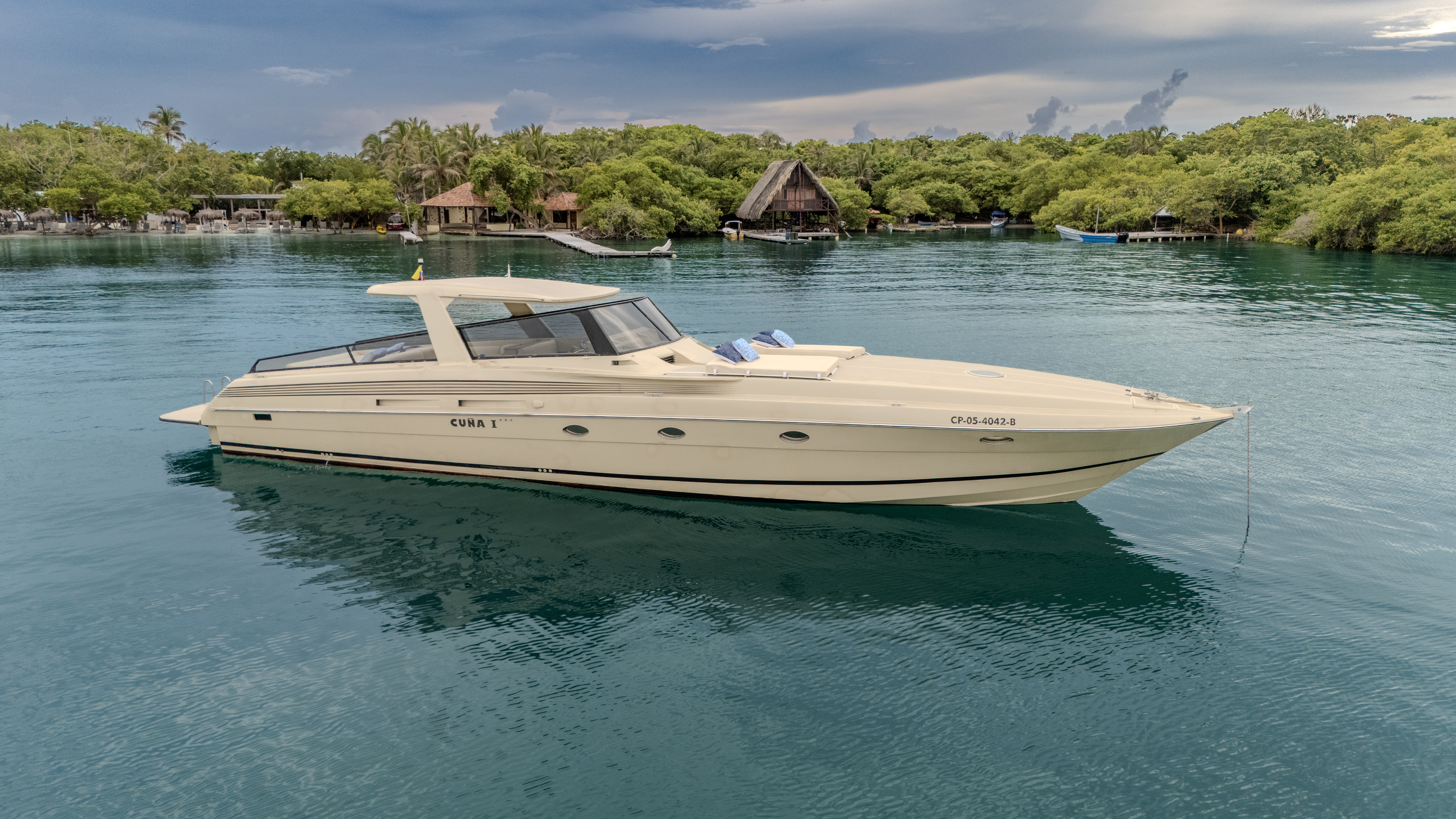 Yacht Cuña departing the marina in Cartagena