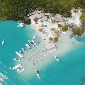 An image of Cholón, one of the available destinations for Cartagena Party Boats' private or shared parties