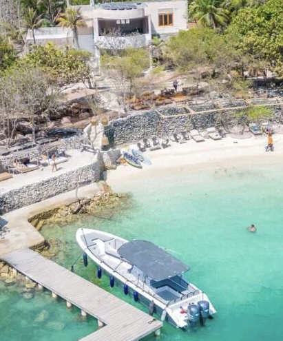 cartagena-party-boats-colombia-private-yacht-catamaran-boat-tours-pa'ue-feature-image An image of Pa'ue, one of the available destinations for Cartagena Party Boats' private or shared parties