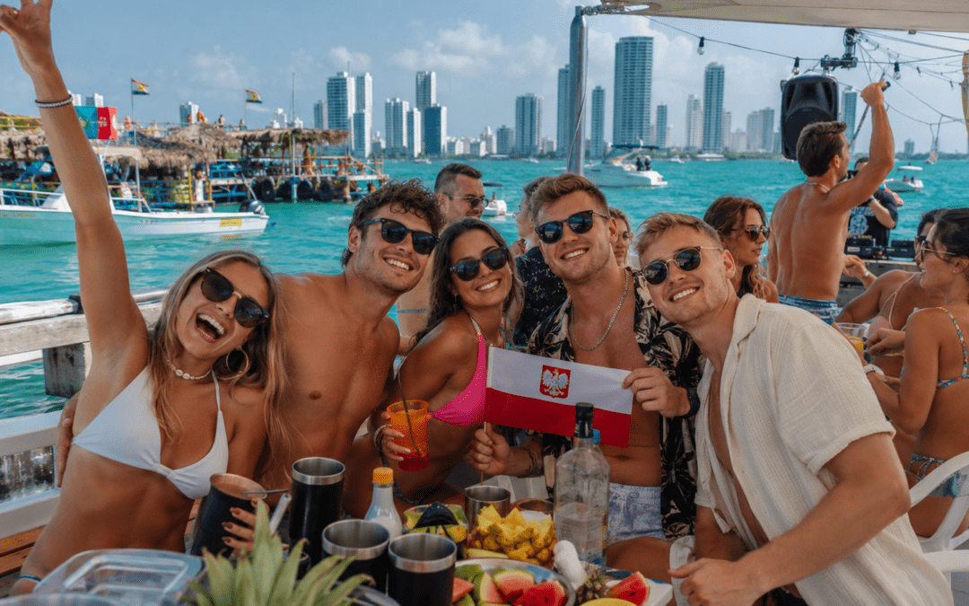 Wynająć party boat w Cartagenie: gdy polska impreza spotyka karaibską rumbę